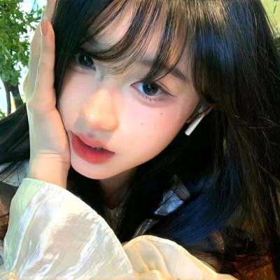 蒂拉和兰妮劫火车