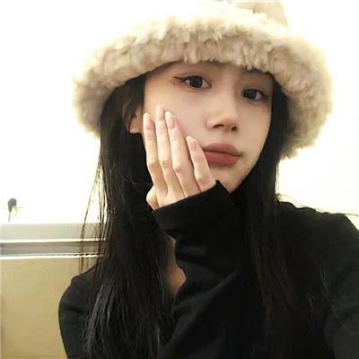 采蘑菇的夫妻